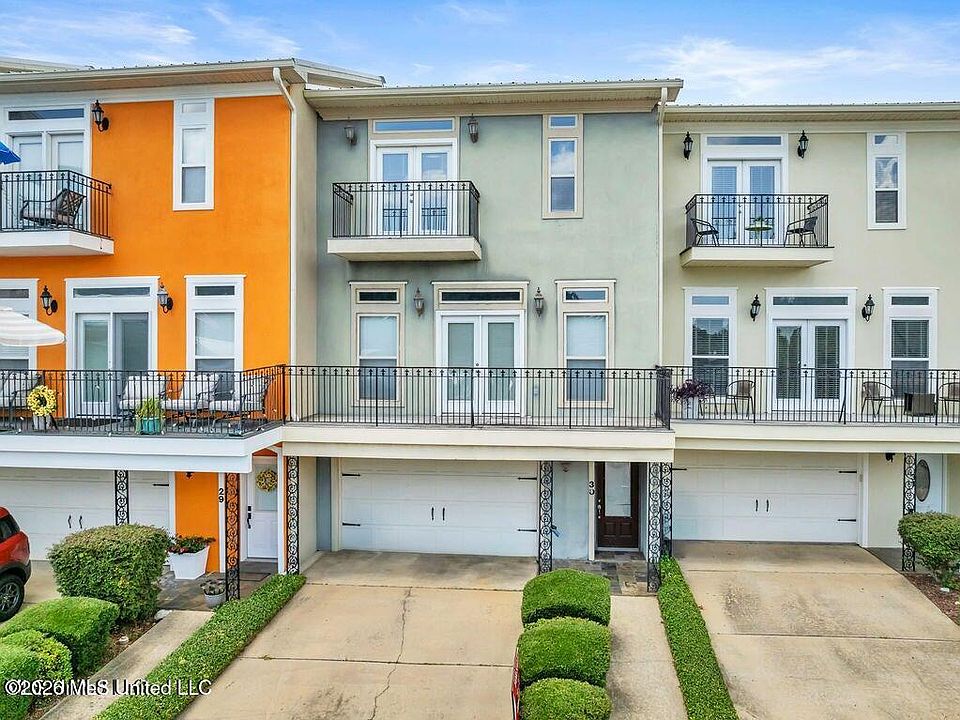 1st image of 30 Oak Alley Ln