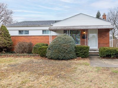 8374 Mayfair St, Taylor, MI, 48180
