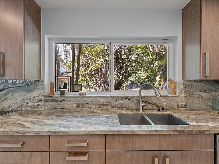 4510 Ingraham Hwy — Photo 11