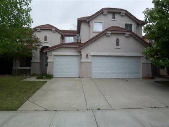 1st image of 170 Lyman Cir
