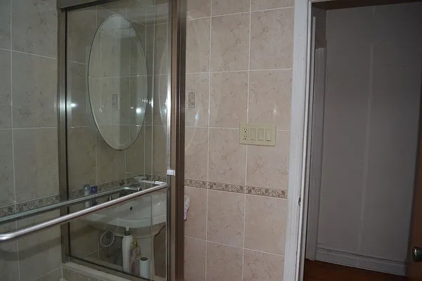 Sold by REMAX Elite | media 31