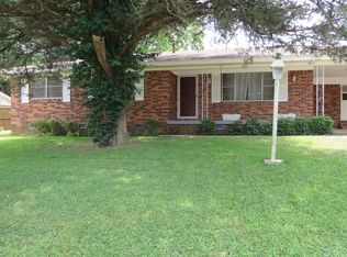 304 E Elm St, Russellville, AR 72802