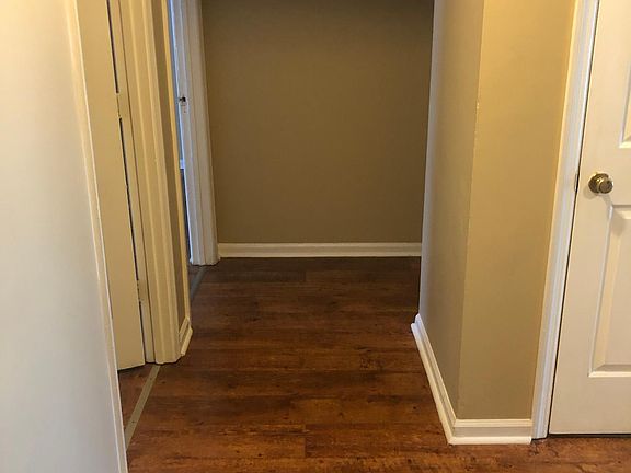 4th image of 128 Meadowlark Dr #18