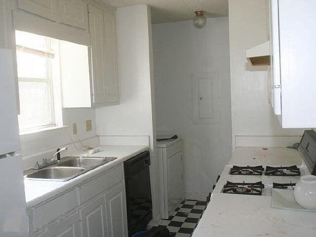 2nd image of 106 Glynn Addy Dr