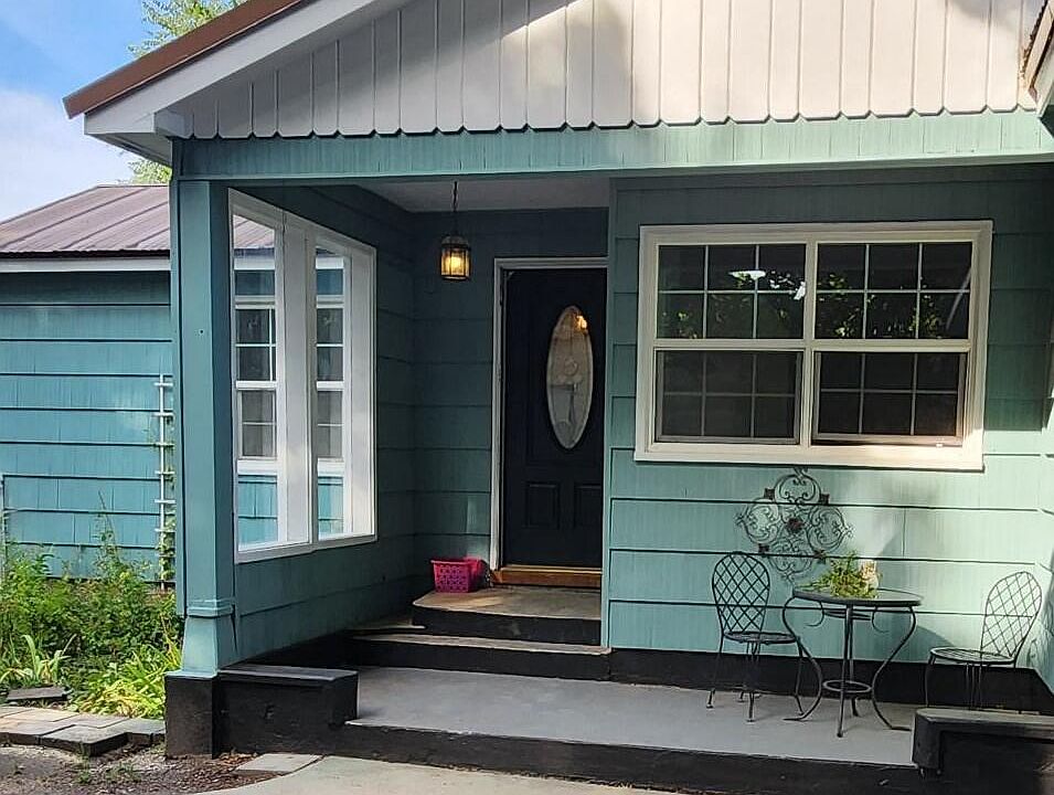 1st image of 1010 W Clay Ave