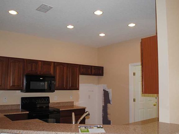4th image of 5821 Whisper Pine Dr