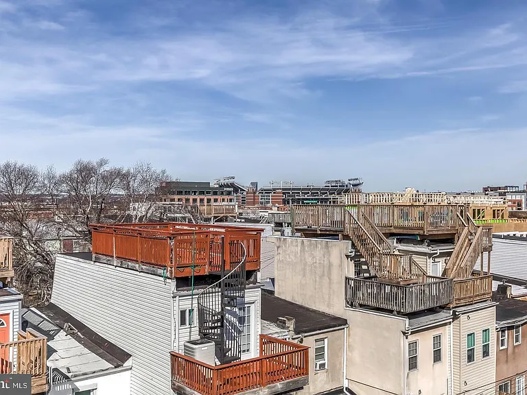 1440 S Charles St — Photo 41