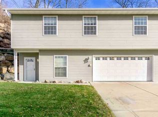 517 Vine St, Baraboo, WI 53913