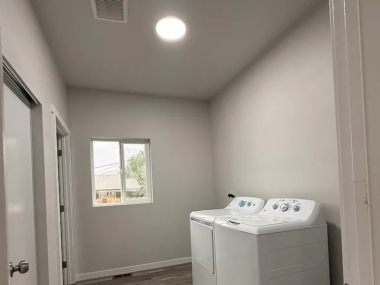 317 N 41st Ave #2 — Photo 5