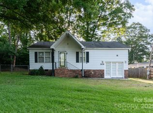 1108 Old Dallas Hwy, Dallas, NC 28034