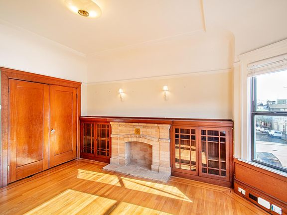 2nd image of 2322 Greenwich St