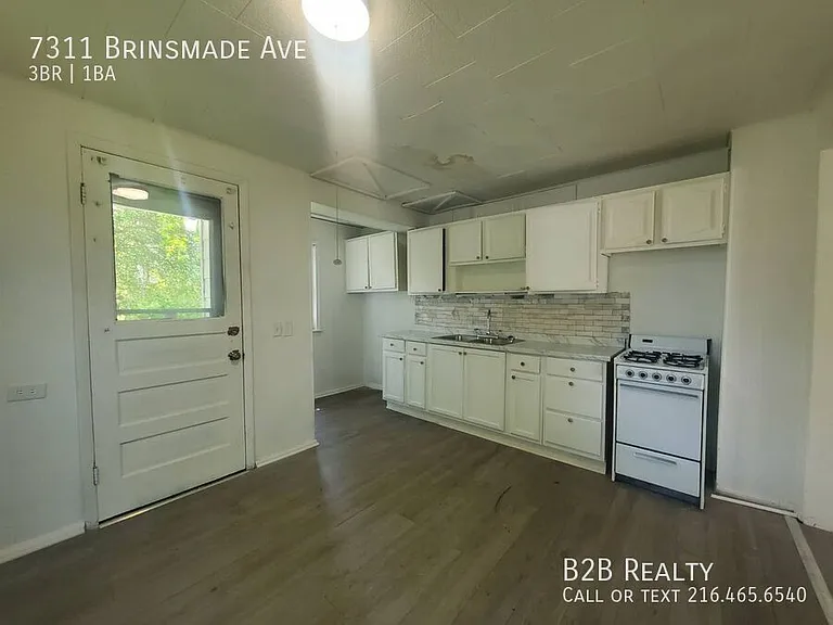 7311 Brinsmade Ave — Photo 5