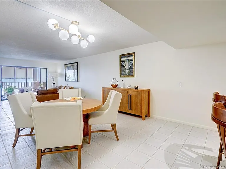10 NE Plantation Rd #101 — Photo 13