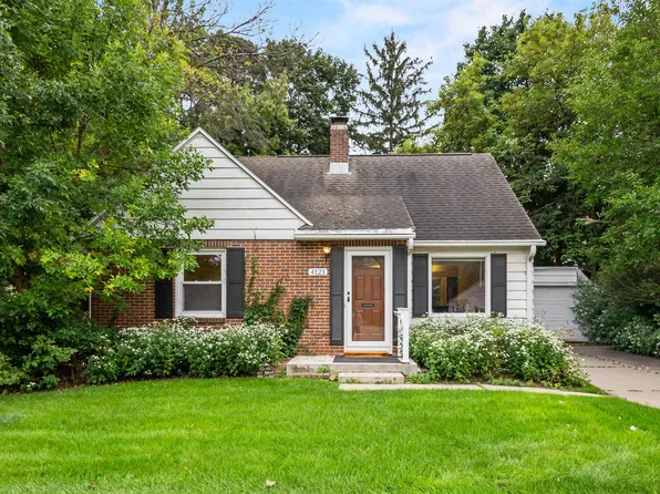 4121 Mineral Point Rd, Madison, WI 53705