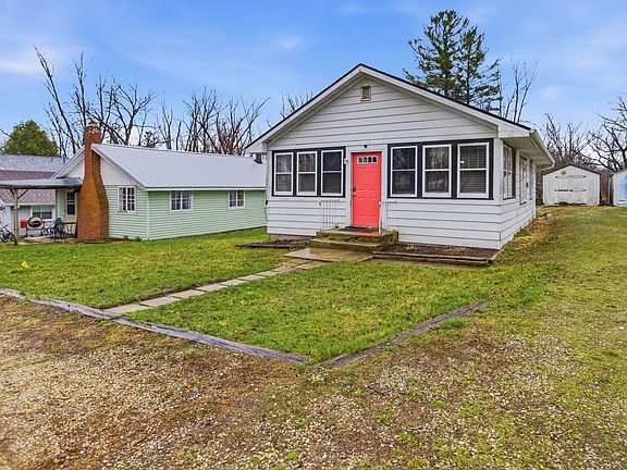 3rd image of 3436 E Thomas St
