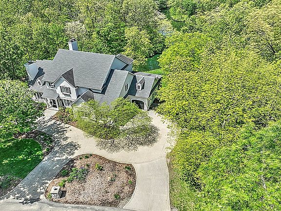 2nd image of 4190 S Lake Ct