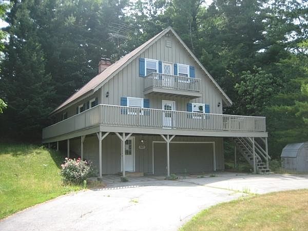 1st image of 1525 Camelot Blvd