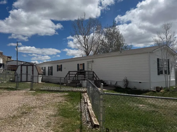 32 Red Mountain Ter, Evanston, WY 82930