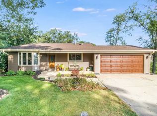 29W240 Donald Ave, West Chicago, IL 60185