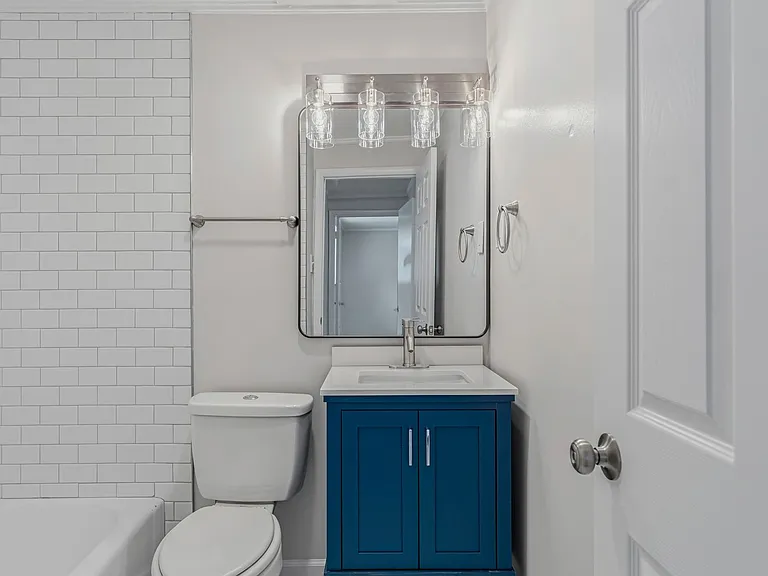 2114 Washington Ave #3 — Photo 4