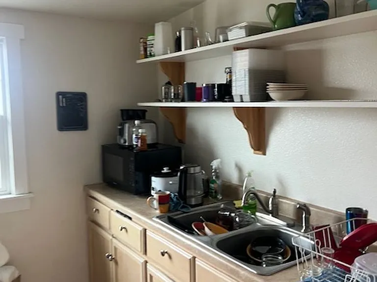 704 Indiana St — Photo 16