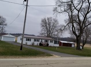 12929 Albany Rd, Albany, IL 61230