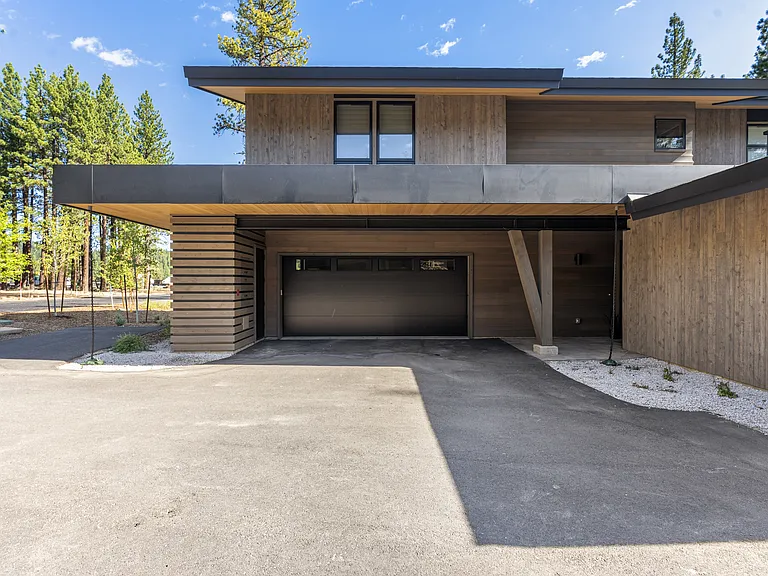 10077 Jakes Way — Photo 34