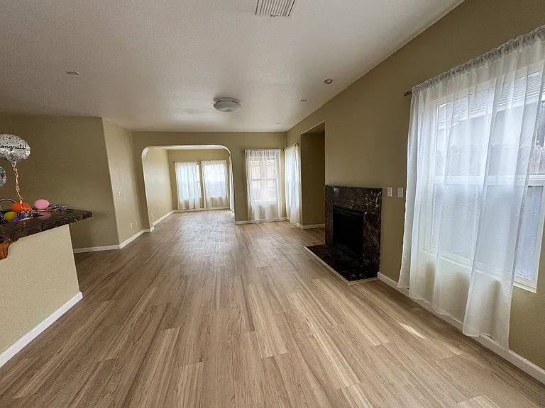 Entry way into Kitchen and living room
