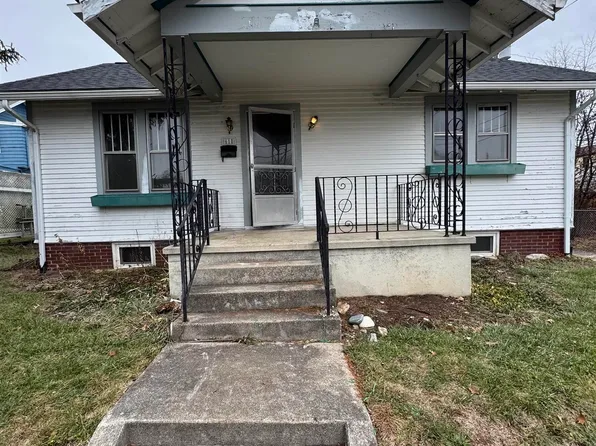 618 Clermont Dr, Fort Wayne, IN 46807