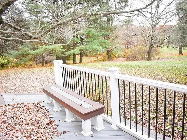 6 Stonegate Cir — Photo 26