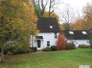 35 Old Field Rd, Setauket, NY 11733