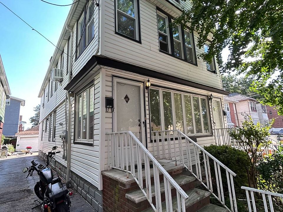 1st image of 15914 43rd Ave