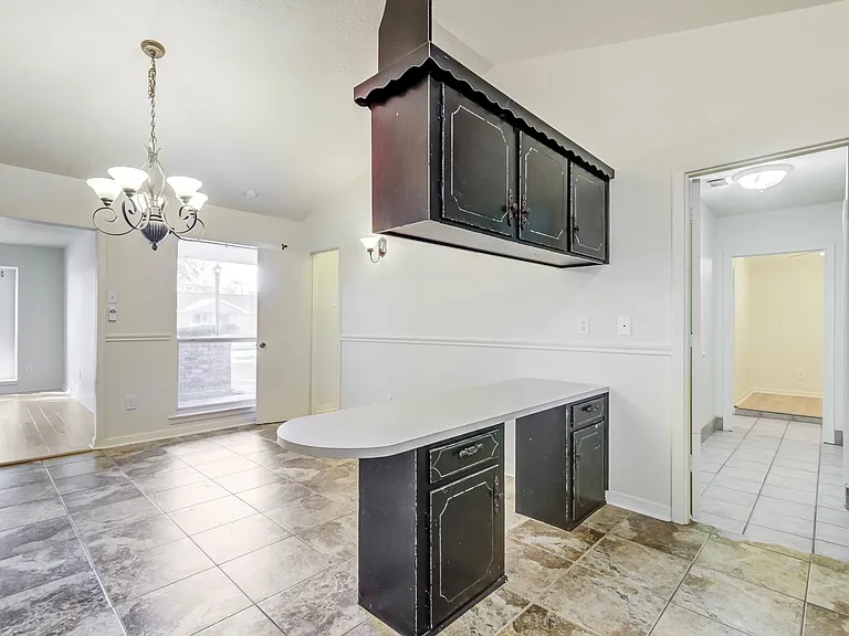 3811 Bennett Dr — Photo 12