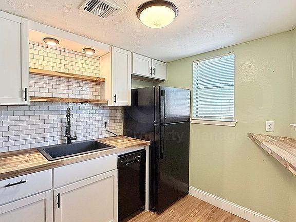 3rd image of 2500 Burleson Rd APT 401