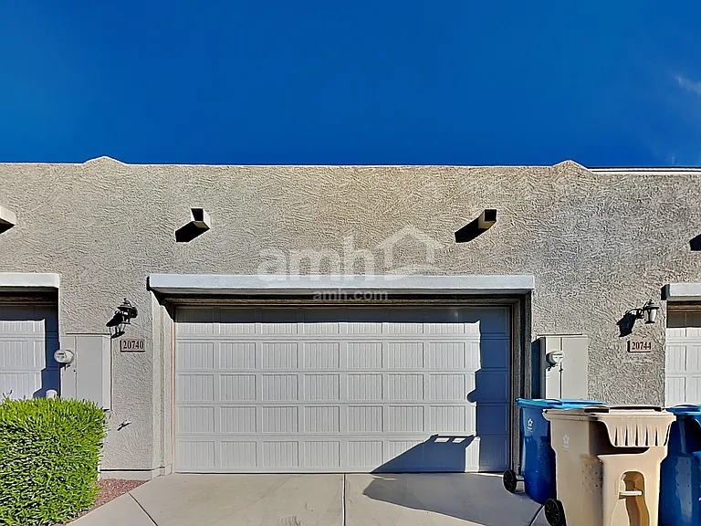 20740 W Thomas Rd — Photo 18