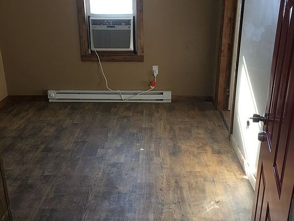 5th image of 416 Shawnee Ave E #3432338