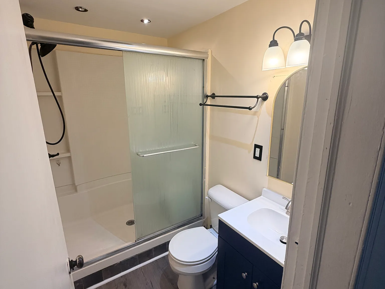 3 bed, 1391 sqft, $1,800 — Photo 2
