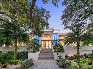 1452 Hillview Dr, Sarasota, FL 34239