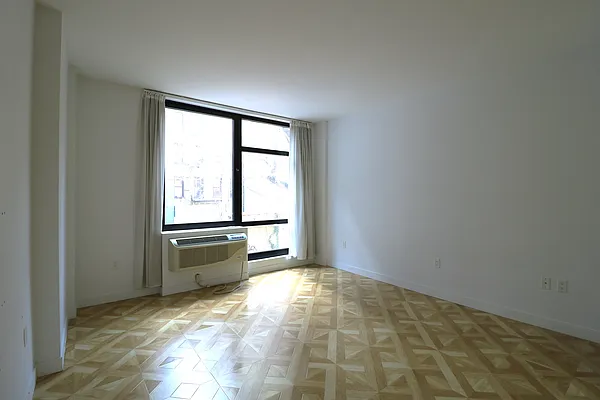 Rented by Akam Sales and Brokerage | media 2