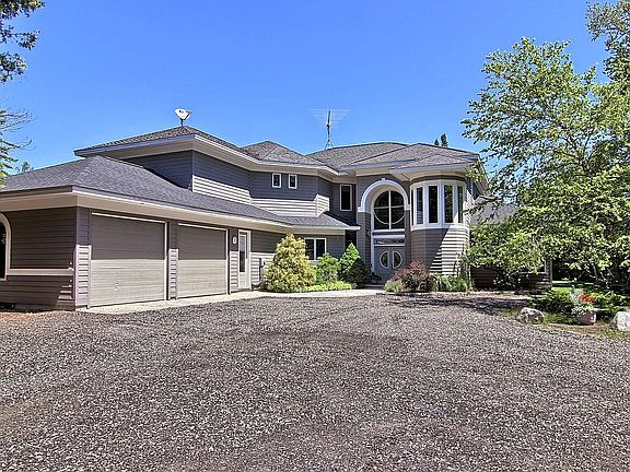 3rd image of 11550 Evergreen Ln