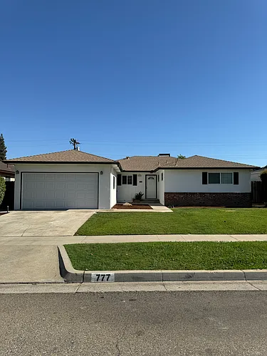 777 E Dovewood Ln Photo 1
