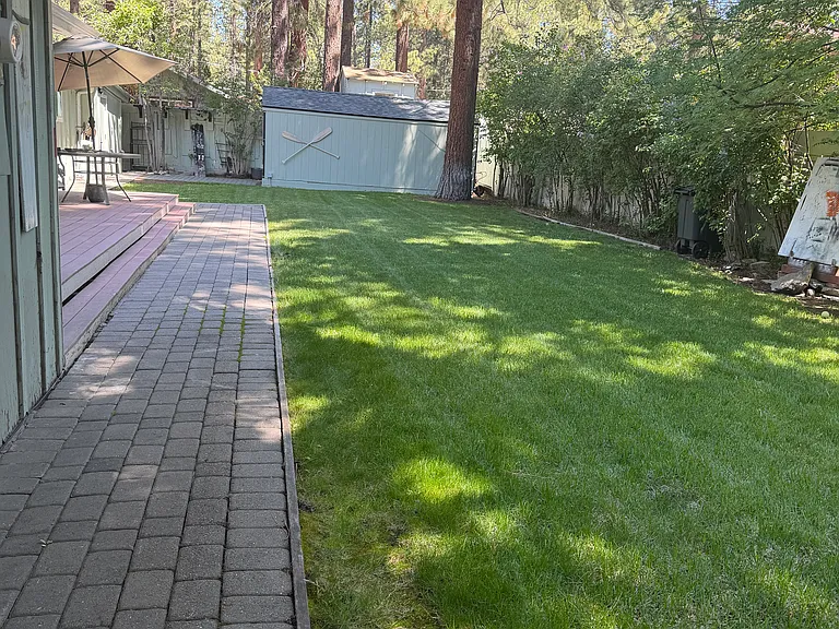 877 Sonoma Ave — Photo 6