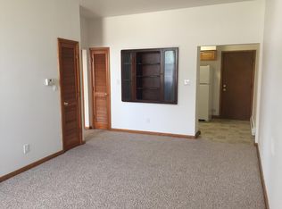 520 55th St APT 1, Vienna, WV 26105