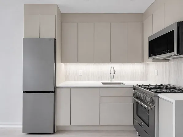 51 Jane St APT 16, New York, NY 10014