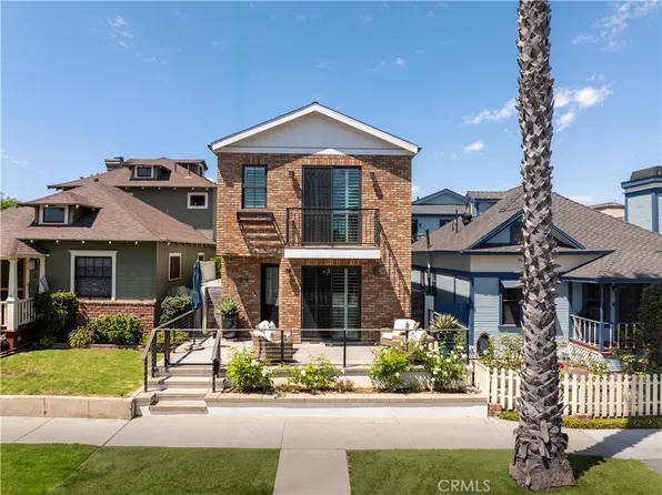 209 9th St, Huntington Beach, CA 92648