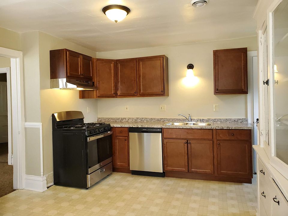 1st image of 3104 S Griffin Ave Unit 2