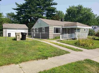 318 Manchester Dr, South Bend, IN