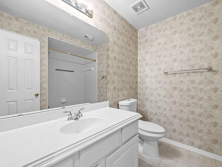 5526 Darschelle Dr — Photo 29