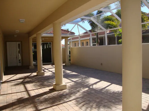 13942 Bently Cir, Fort Myers, FL 33912