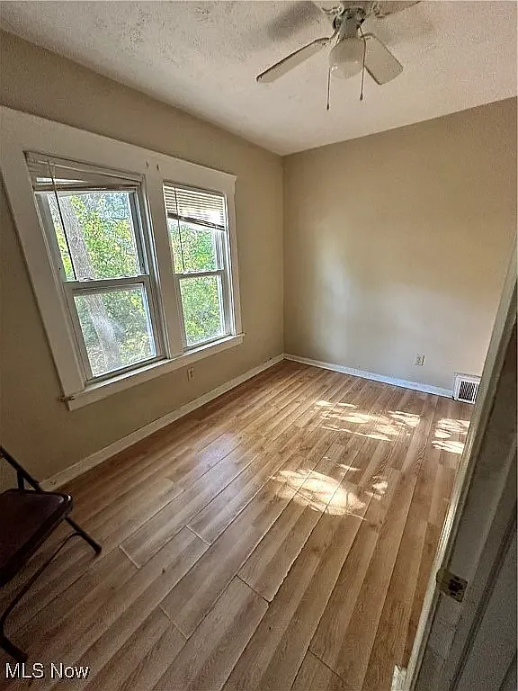 2 bed, 850 sqft, $950 — Photo 3